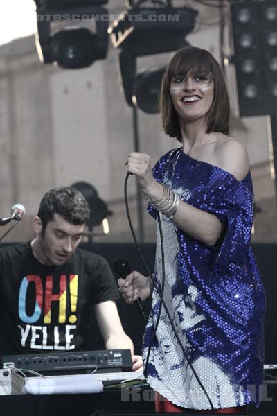 YELLE - 2008-07-16 - LA ROCHELLE - Grande Scene St Jean d'Acre - 